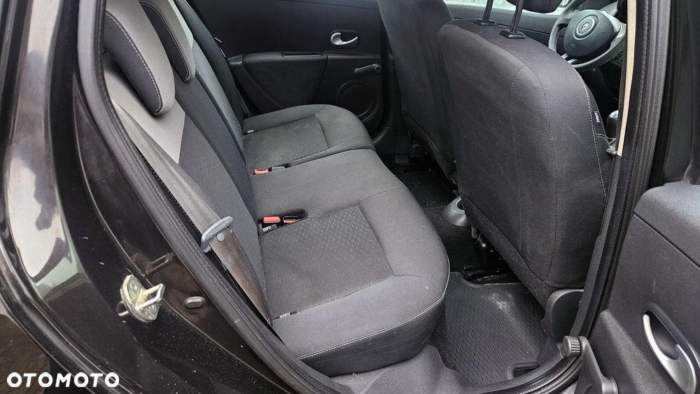 Renault Clio 1.2 16V Dynamique - 13
