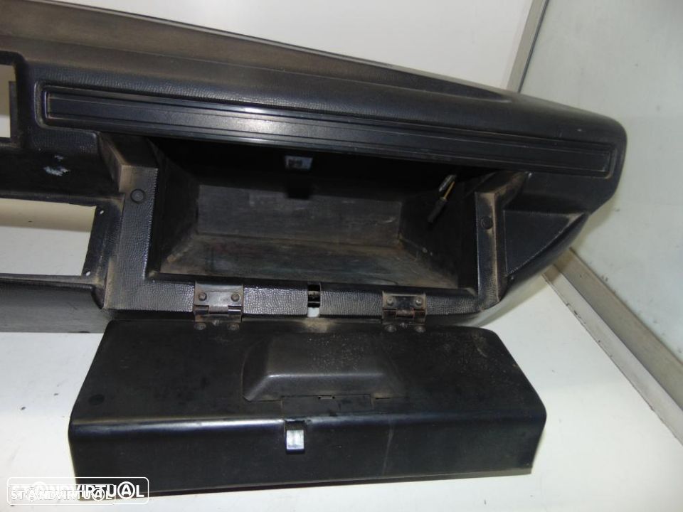 Peugeot 504 tablier - 8