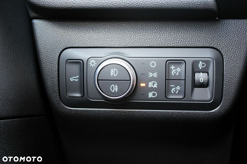 Ford Kuga 2.5 Duratec FHEV TITANIUM - 21