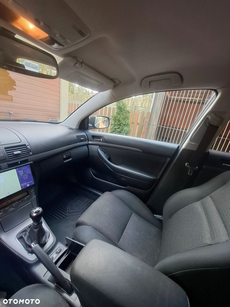 Toyota Avensis 2.2 D-4D Prestige - 10