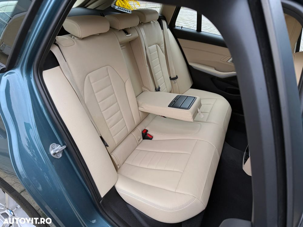 BMW Seria 3 318d Aut. Advantage - 7