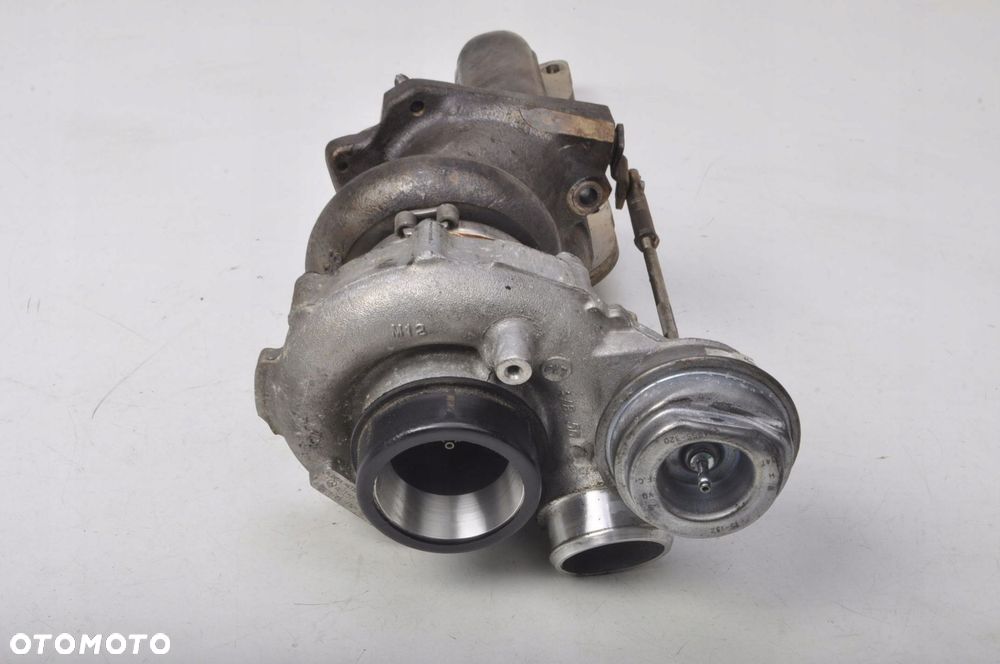W212 E63 AMG 5.5 V8 558KM TURBINA A1570900880 - 2