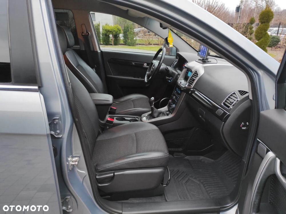 Chevrolet Captiva 2.4 2WD Travel Edition - 32