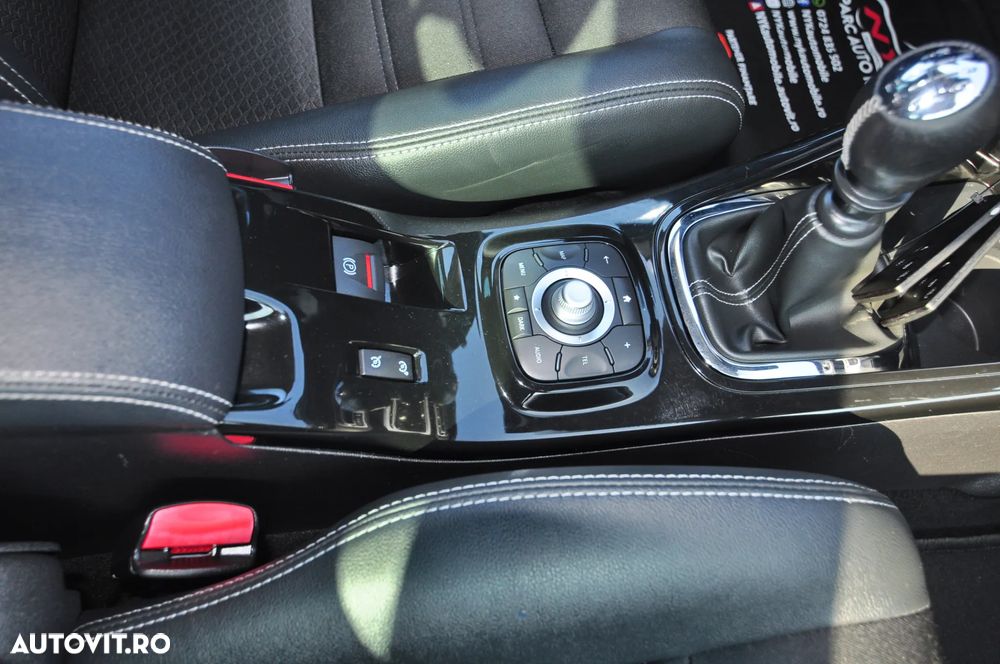 Renault Megane ENERGY dCi 130 BOSE EDITION - 22