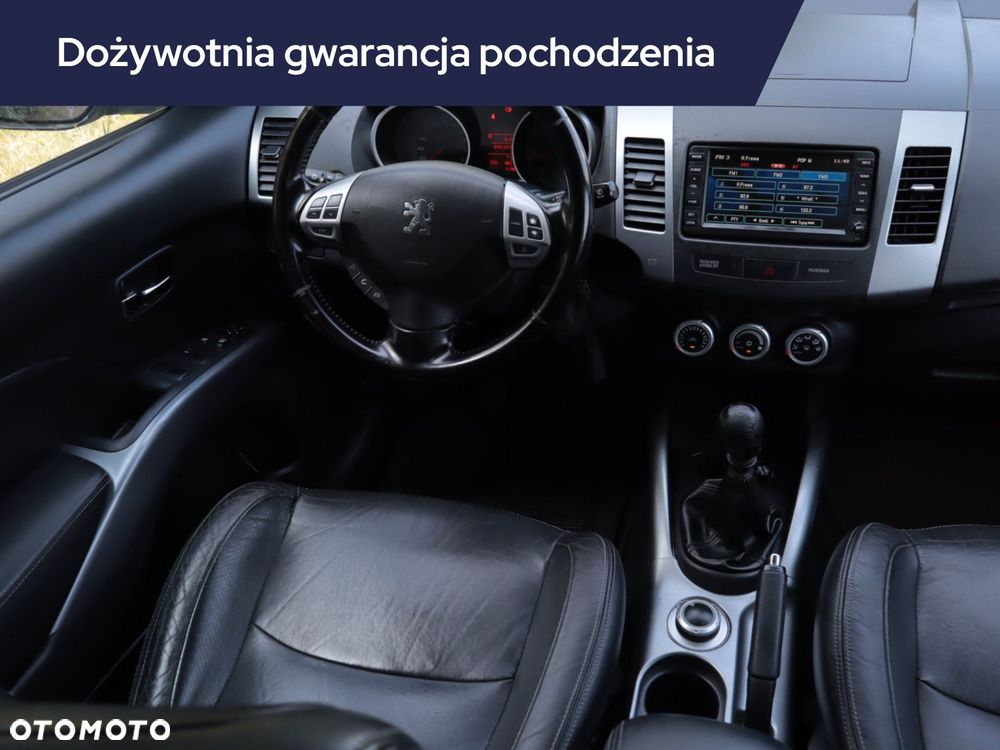 Peugeot 4007 - 9