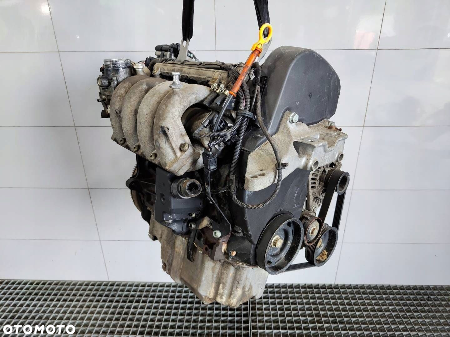 SILNIK BLOK KOMPLETNY 1.6 16V AUS VW GOLF IV OCTAVIA I LEON I TOLEDO II A3 - 9