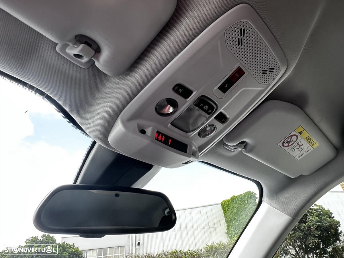 Peugeot e-2008 Active Pack - 24