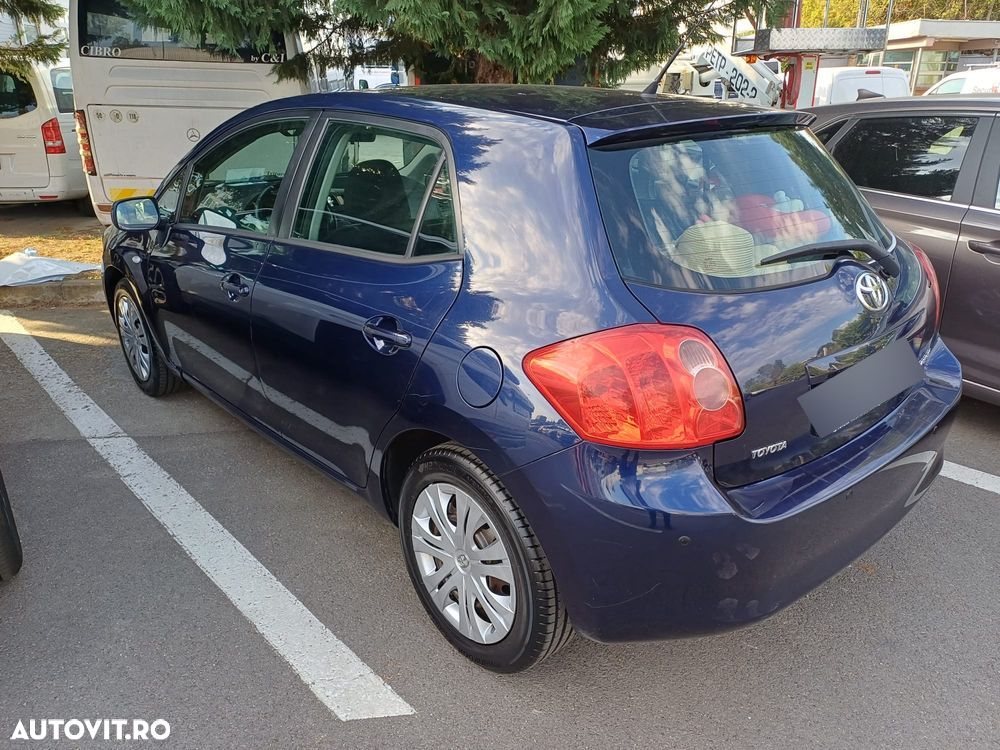 Toyota Auris - 4