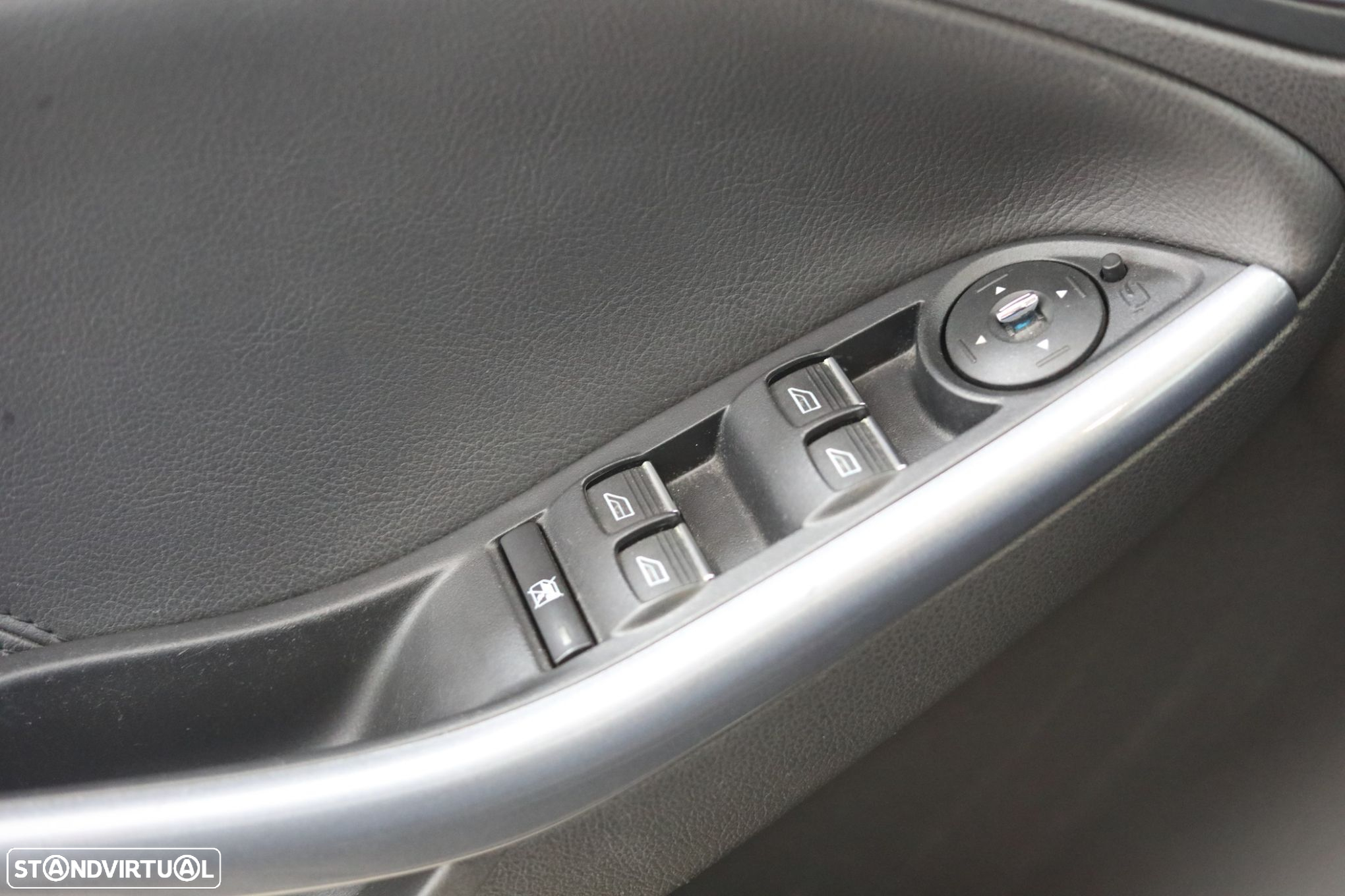 Ford Focus SW 1.6 TDCi Titanium - 19