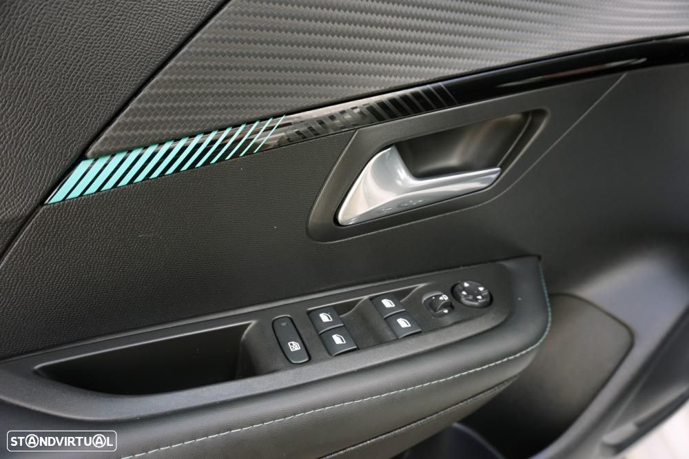 Peugeot 208 1.2 PureTech Allure Pack EAT8 - 9