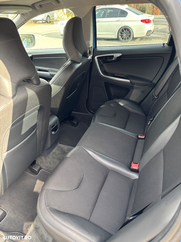 Volvo XC 60 D4 VEA Start-Stop Kinetic - 9