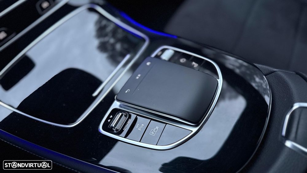 Mercedes-Benz E 300 de AMG Line - 14