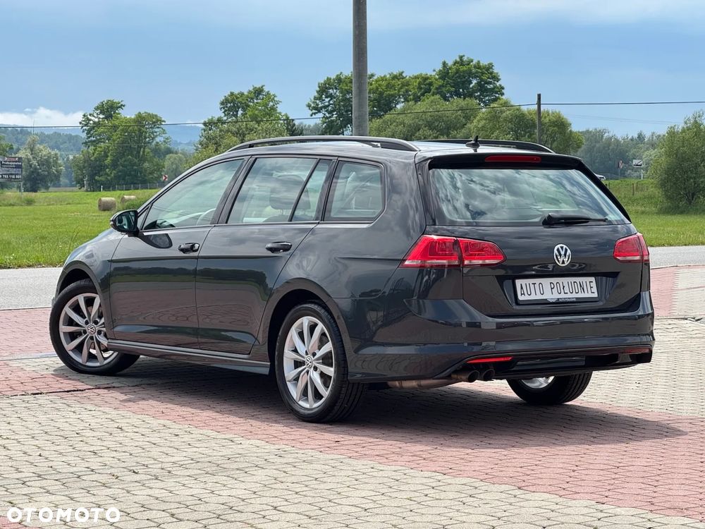 Volkswagen Golf - 4