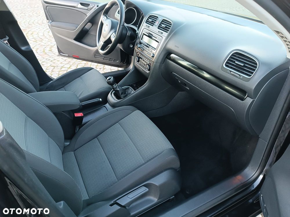 Volkswagen Golf 1.6 TDI DPF BlueMotion Technology Comfortline - 19