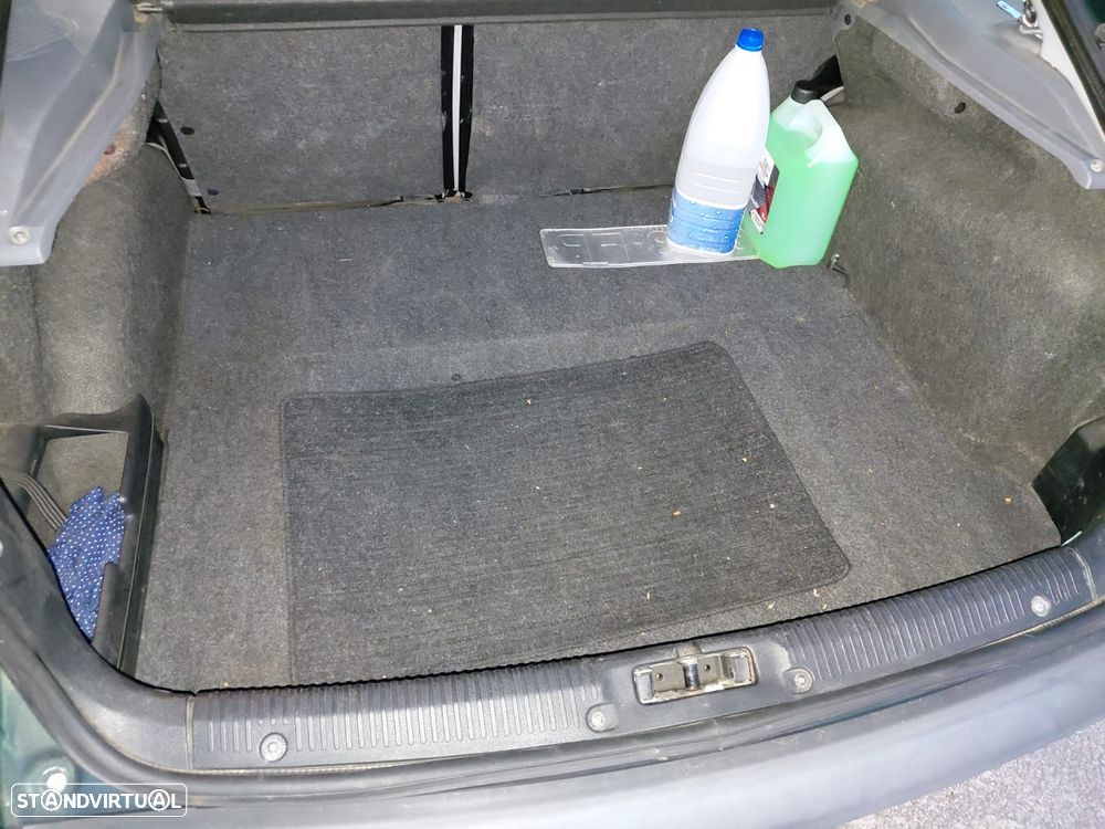 Renault Laguna 1.8 RXE - 13