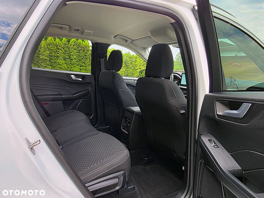 Ford Kuga 1.5 EcoBoost TITANIUM - 36