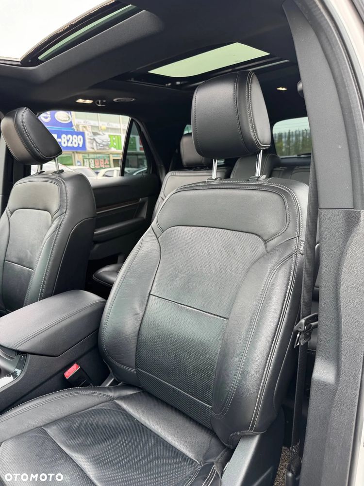 Ford Explorer - 13