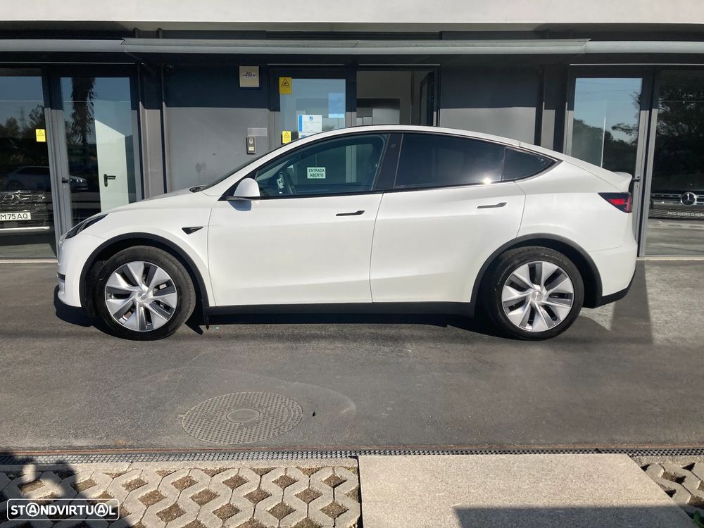 Tesla Model Y 2023 photo 5