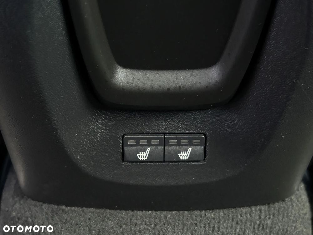 Volvo V40 D4 Geartronic Momentum - 34