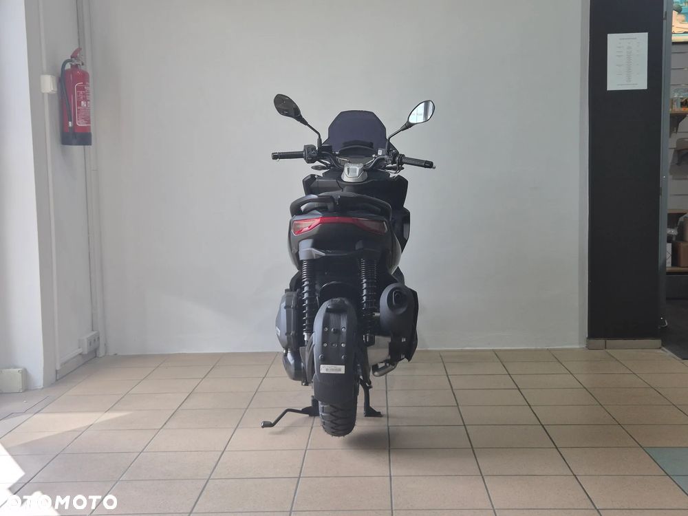 Aprilia SR - 4