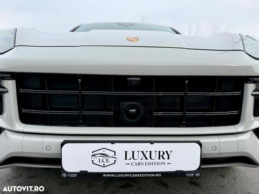 Porsche Cayenne Coupe GTS Tiptronic S - 10