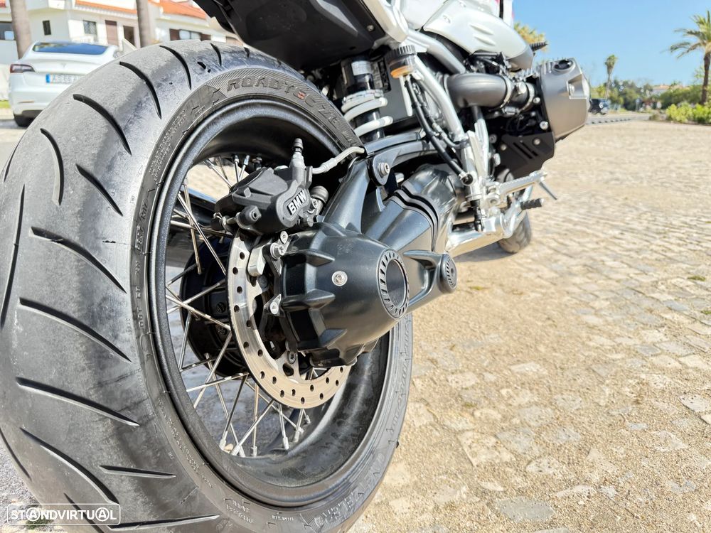 BMW R nineT Racer - 33