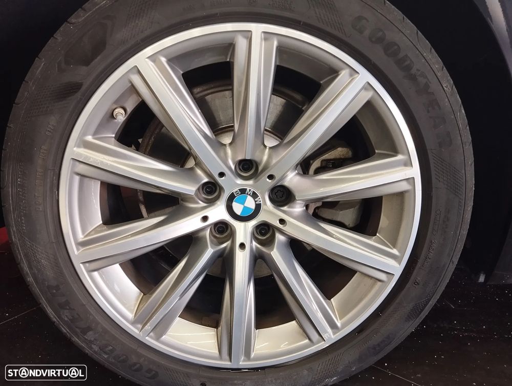 BMW 530 e - 9