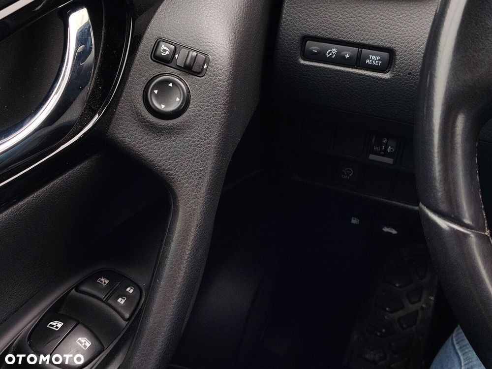 Nissan Qashqai 1.3 DIG-T N-Connecta - 18