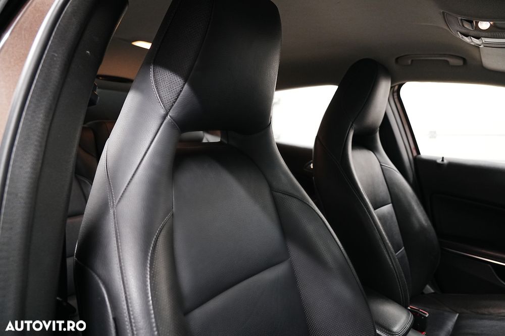 Mercedes-Benz GLA 220 CDI 4MATIC Aut. - 23