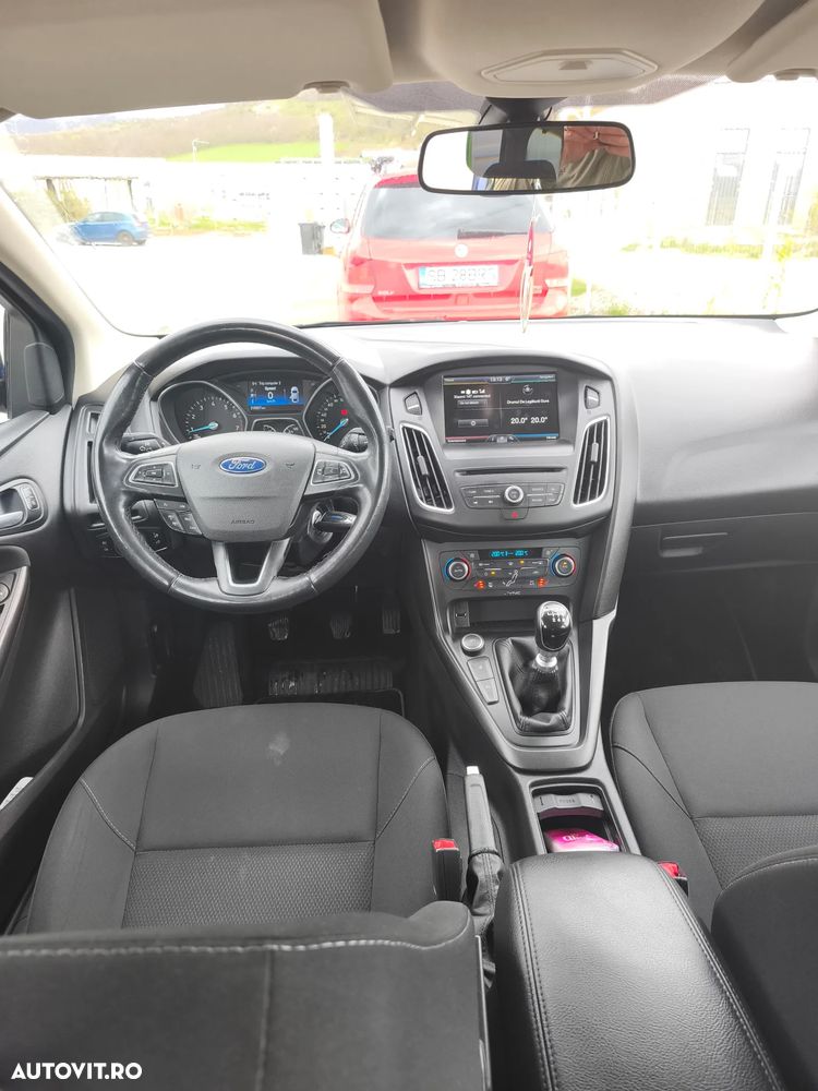 Ford Focus 1.0 EcoBoost Start Stop Titanium - 9