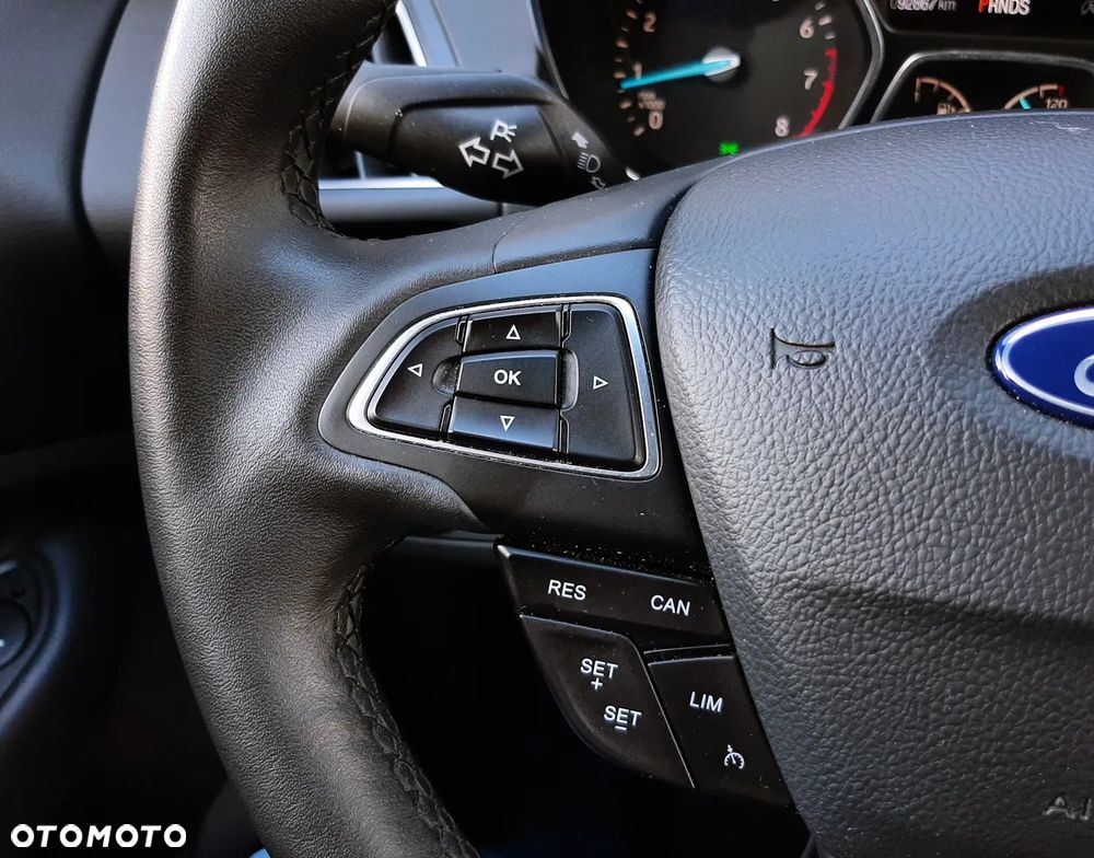 Ford Kuga 1.5 EcoBoost FWD Titanium ASS GPF - 33