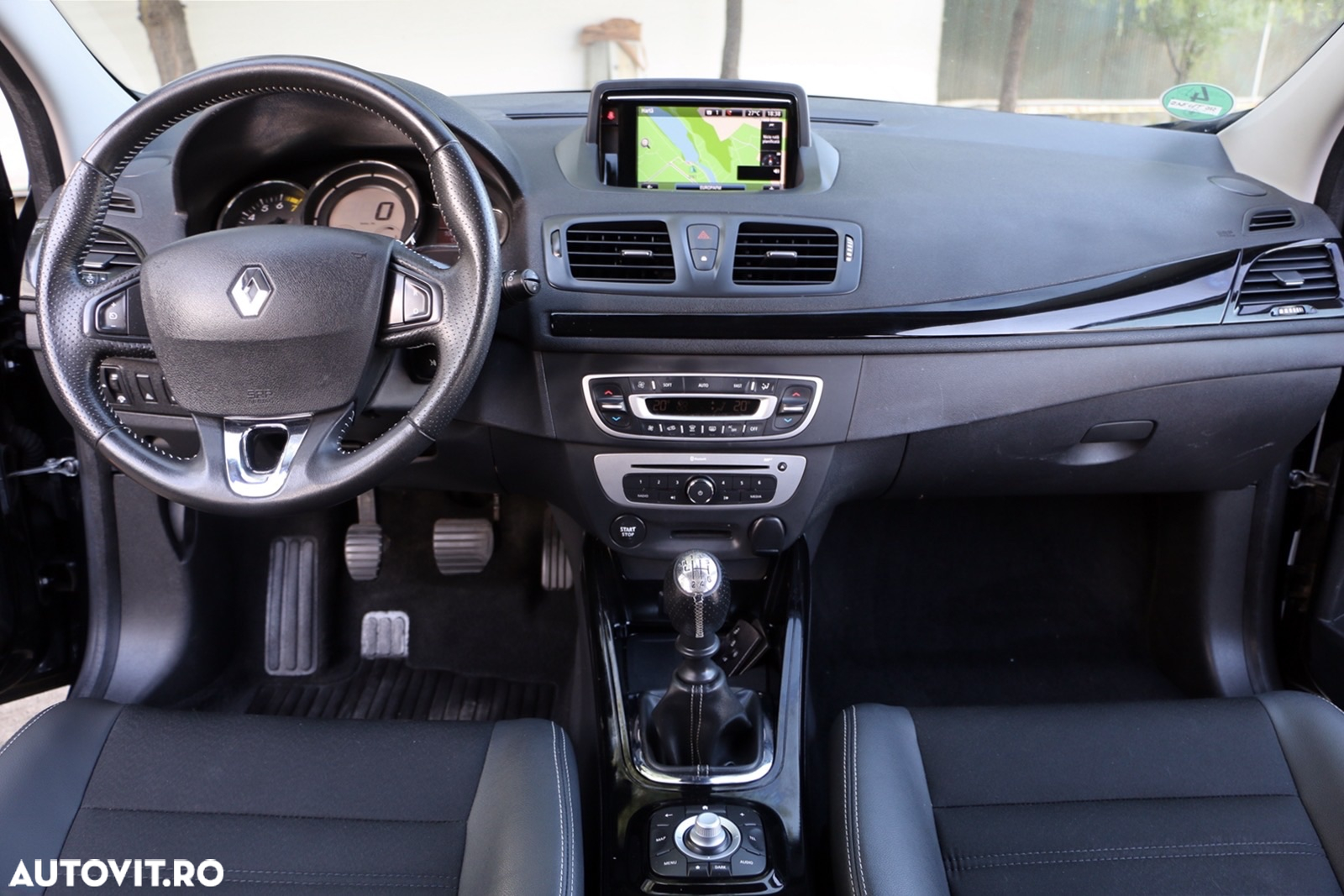 Renault Megane Grandtour ENERGY TCe 115 Start & Stop Bose Edition - 5