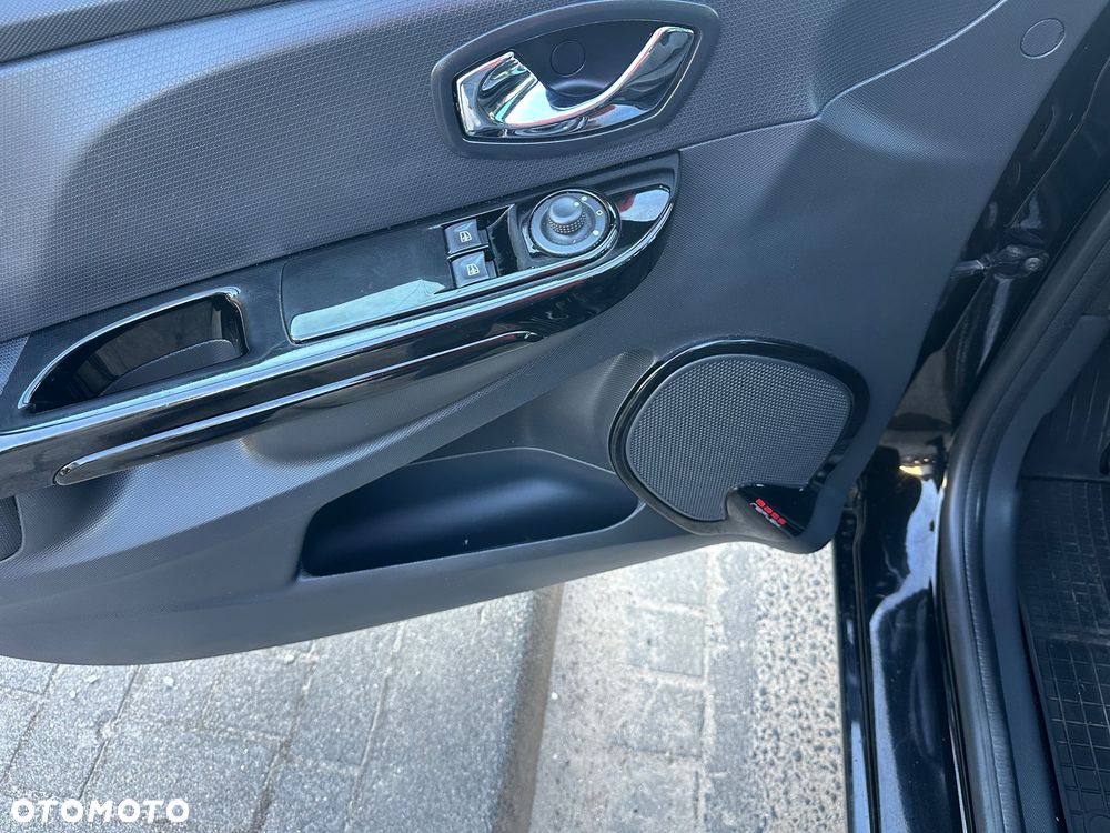 Renault Clio - 16