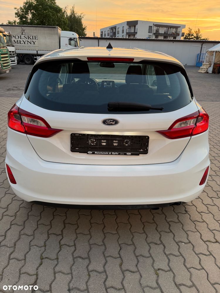 Ford Fiesta 1.1 S&S TREND - 10