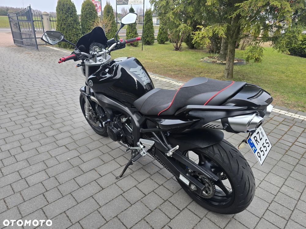 Yamaha FZ6 - 7
