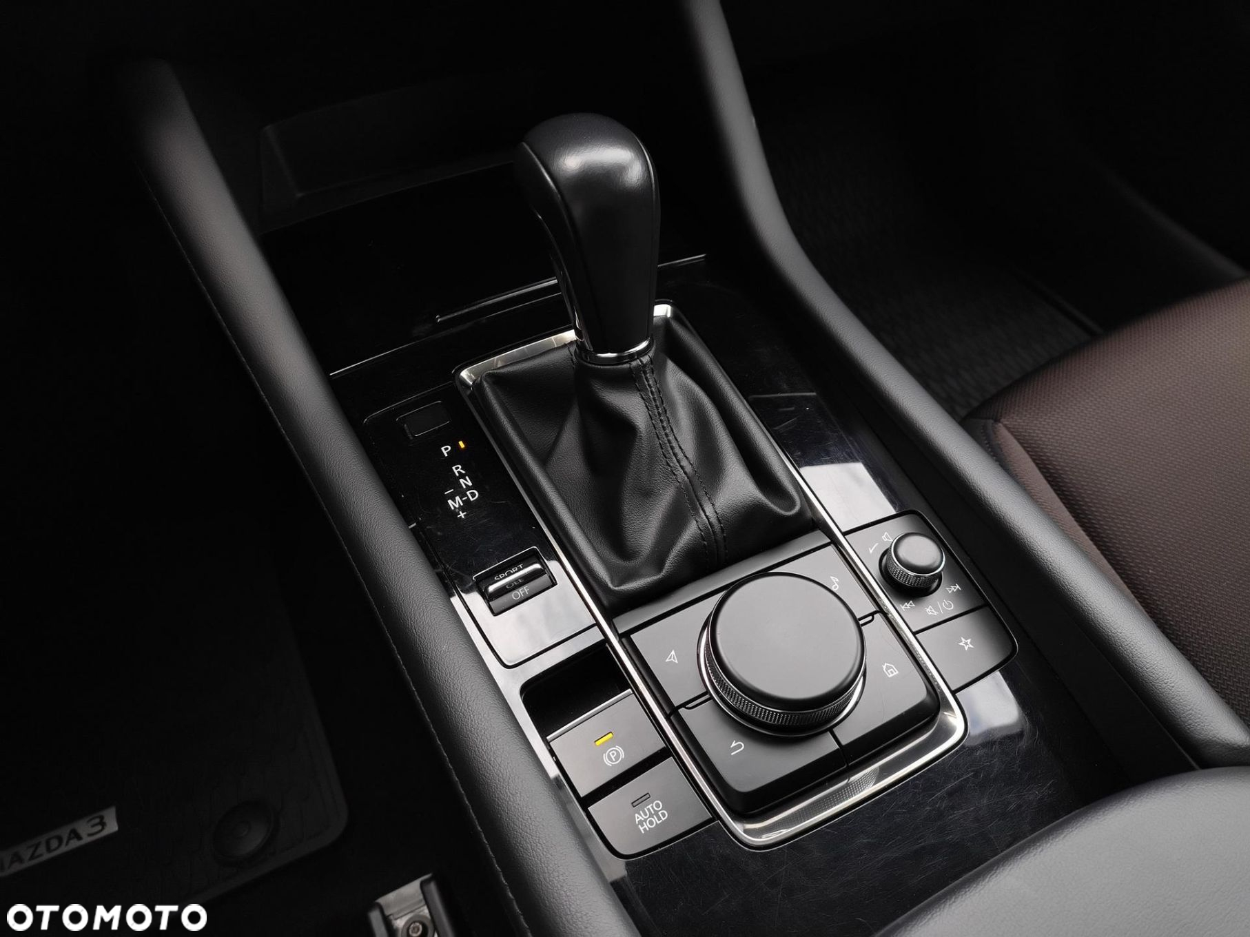 Mazda 3 - 15