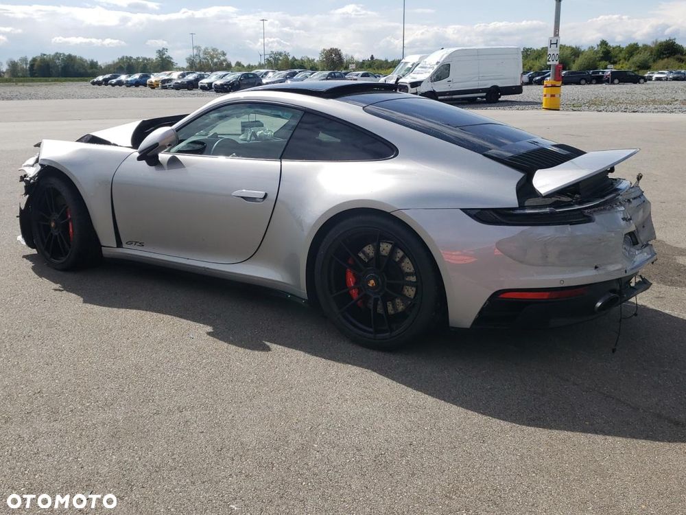 Porsche 911 Carrera 4 GTS PDK - 5