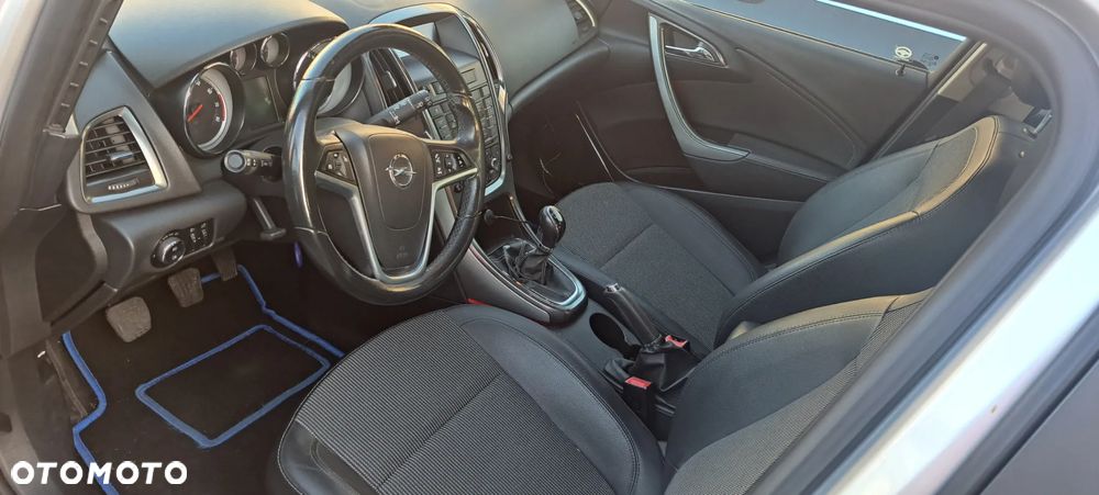 Opel Astra - 4