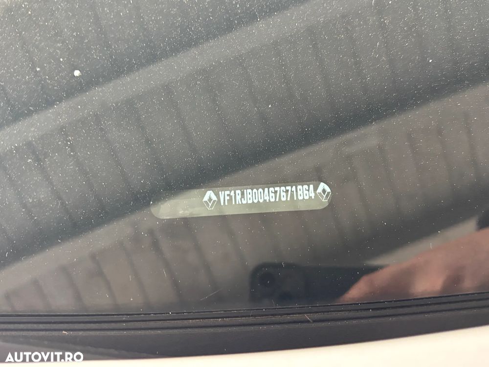 Renault Captur MHEV 140 Techno - 36