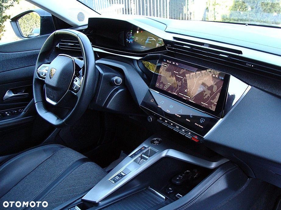 Peugeot 408 1.6 Plug-In Hybrid 225 Allure Pack EAT8 - 11