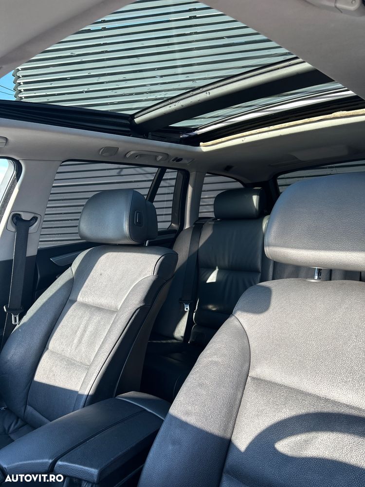 BMW Seria 5 520d Edition Exclusive - 4