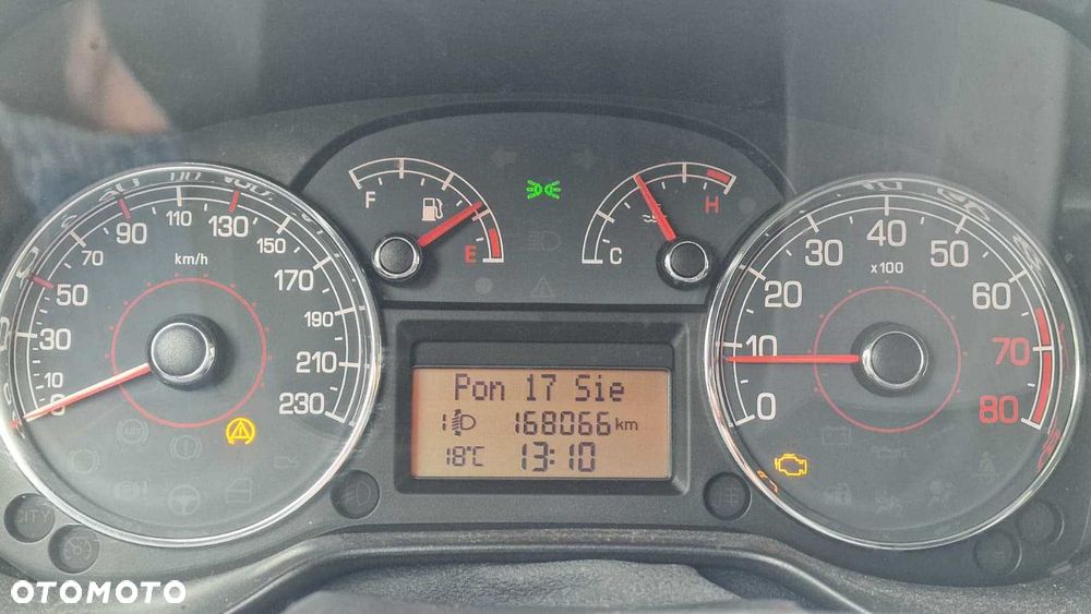 Fiat Grande Punto - 7