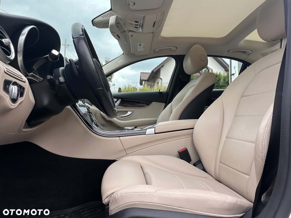 Mercedes-Benz Klasa C 300 9G-TRONIC Edition - 17