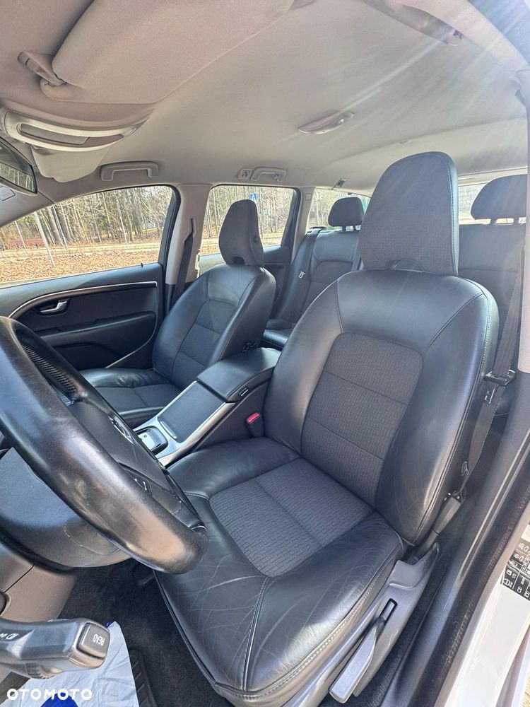 Volvo V70 D3 Geartronic Momentum - 18