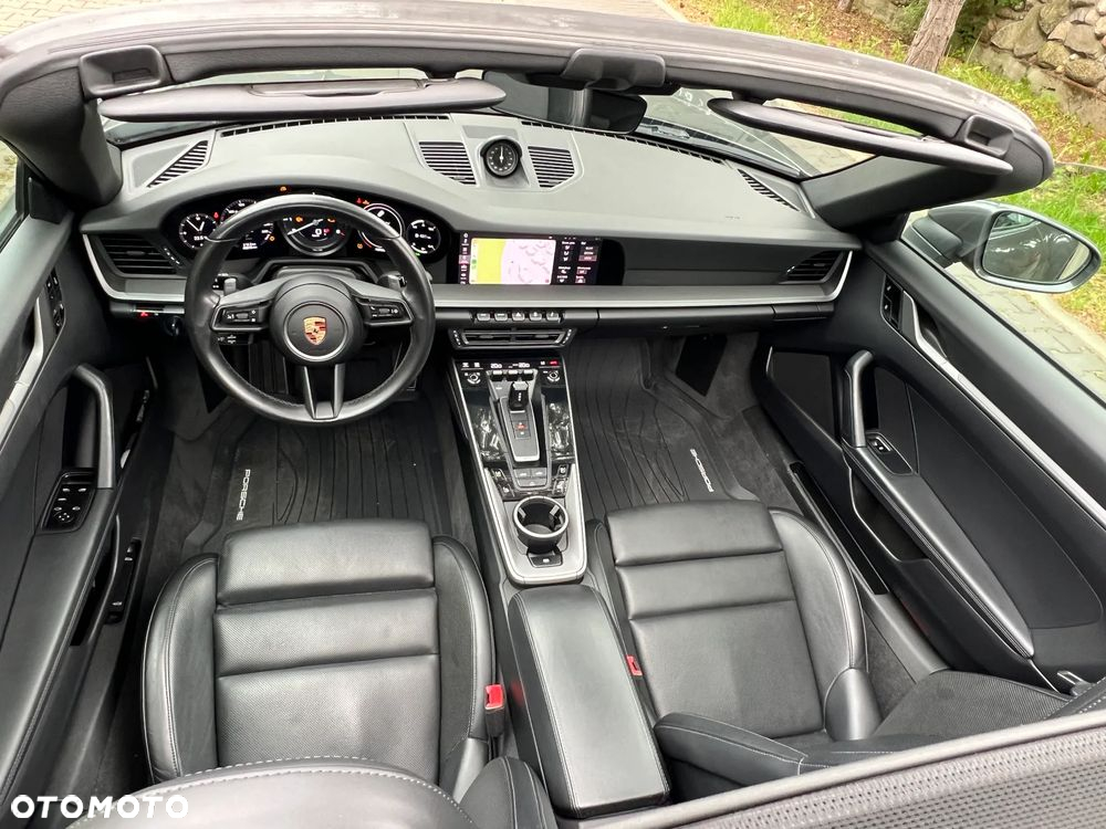 Porsche 911 Carrera S Cabrio - 23