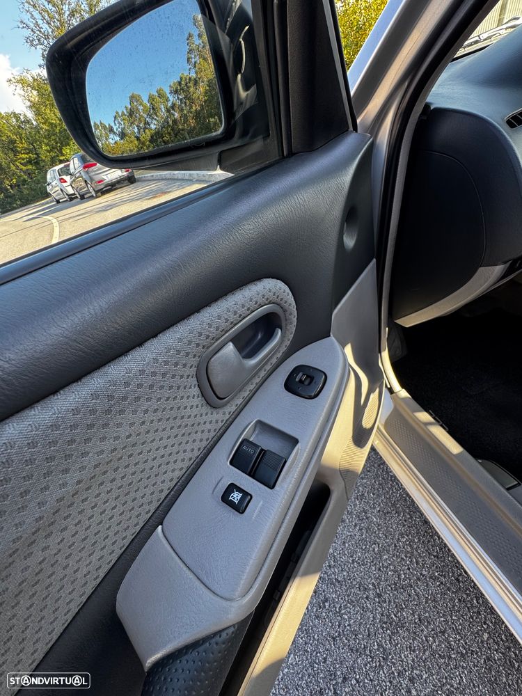 Mazda 323 F 1.3 Comfort AC+CR - 10