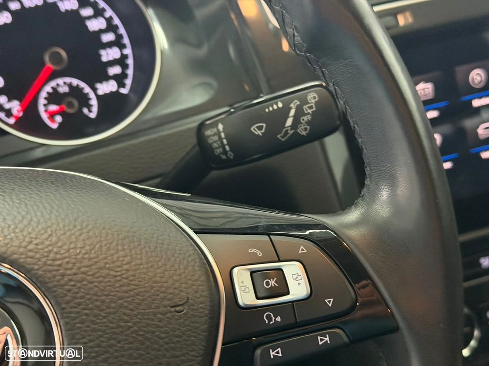 VW Golf 1.0 TSI Confortline - 12