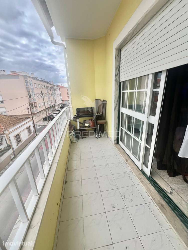 Apartamento T2 com arrecadação - Centro Pinhal Novo - Grande imagem: 4/28