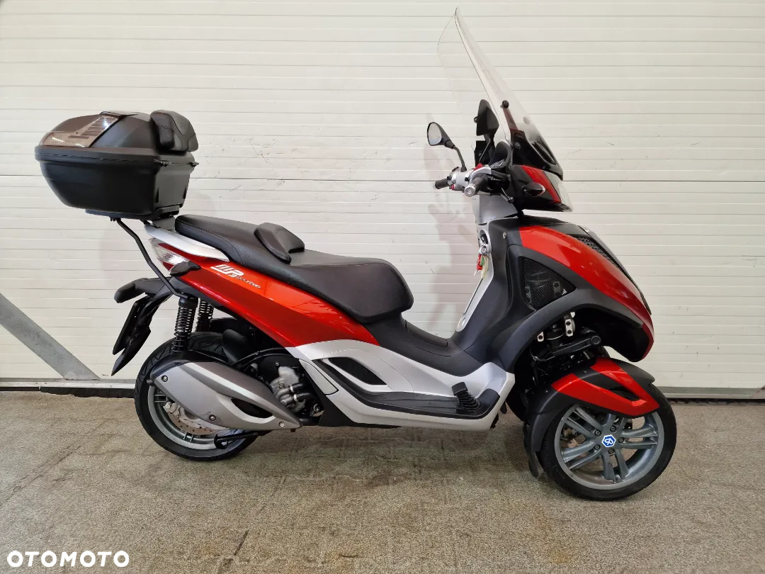 Piaggio MP-3 - 4