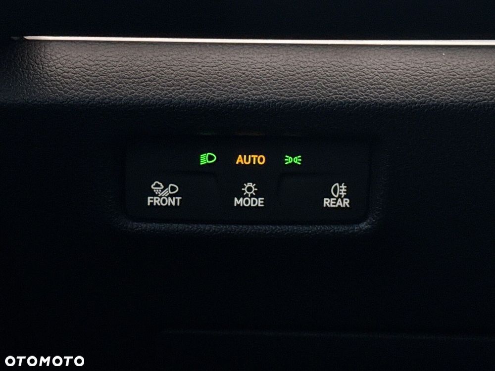 Volkswagen Tiguan - 25